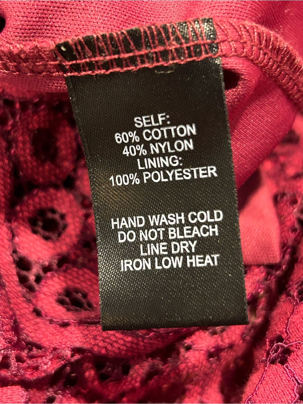 🚘Lulu's Raspberry Lace Midi Dress with High Neck - Picture 9 of 9